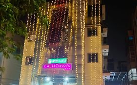 Green Lotus La Wisteria Inn